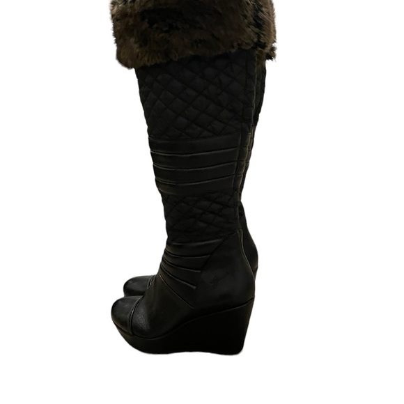 NWOT Guess black winter wedge boots - Picture 3 of 4